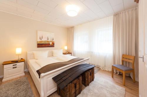 2 bedrooms, 4 beds