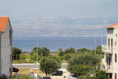 Apartments with parking space Supetar Brac - 5627 - image 5