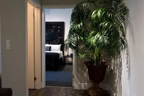 Woodbine Warehouse Apartment near กรีกทาวน์ ออน เดอะ แดนฟอร์ธ