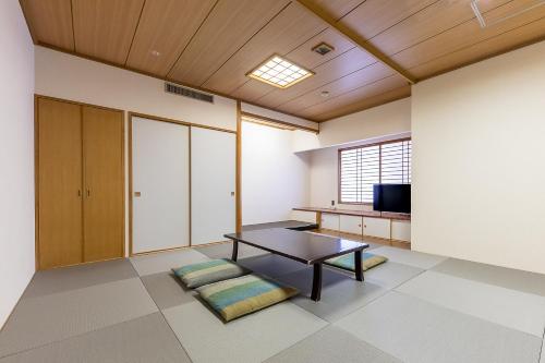 Japanese-Style Triple Room - Non-Smoking