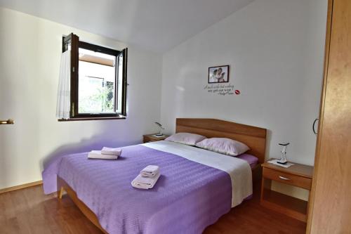 One-Bedroom Apartment with Terrace image 7