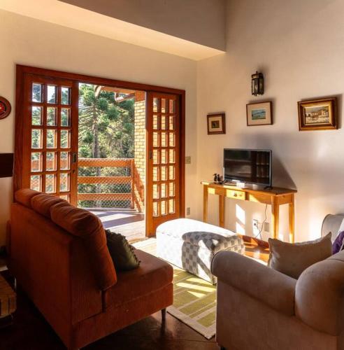 Amplo Apartamento Familiar em Vila Capivari e WIFI