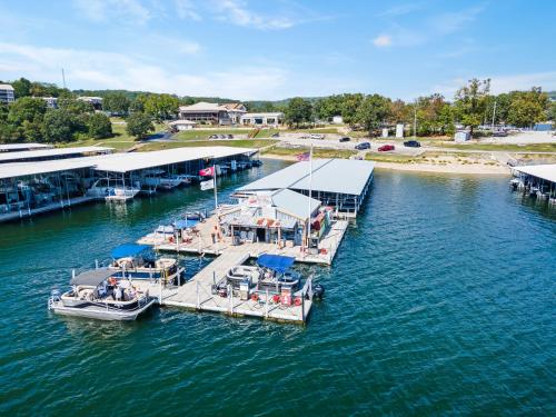 Rock Lane Resort & Marina in Branson, USA