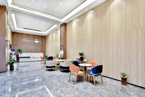 Zhoushan Maison New Century Hotel