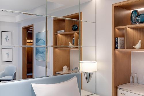 Lanson Place Hotel Hong Kong