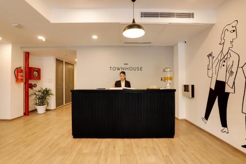 Super Townhouse 231 Golden Avenue Road