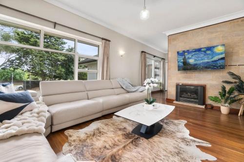 Bellevue Heights HolidayHome - Flinders Uni & Med in Blackwood