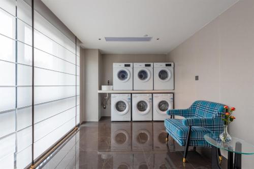 Mehood Lestie Hotel Pazhou Convention and Exhibition Center Branch - Free Shuttle Bus to Canton Fair Complex During Canton Fair Period