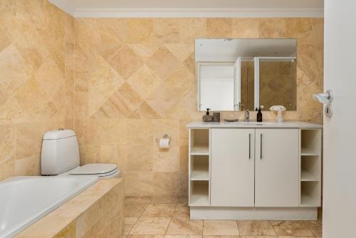 1 Victoria Road Unit 2 - image 2