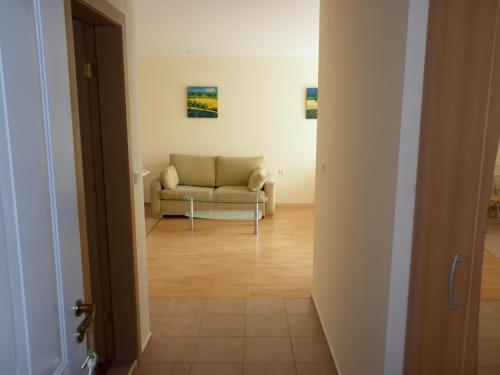 One-Bedroom Apartment with Balcony image 4