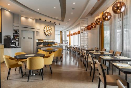 ห้องอาหาร, Welcome Hotel in ด็อกกานา