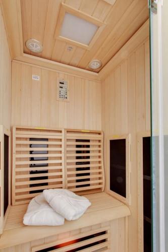 . Palm house Sauna city center ideal Insead