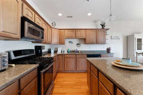 408 E Myrtle Rd, Unit 105 in Wildwood Crest, USA
