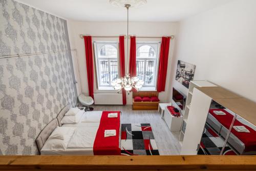 Red Romance Apartment, Budapest