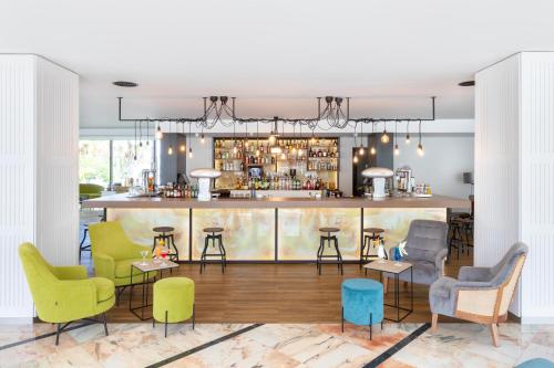 Hotel La Siesta - image 2