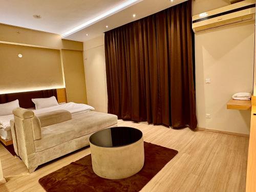 ARMERIA STAY DLF MY PAD in Lucknow