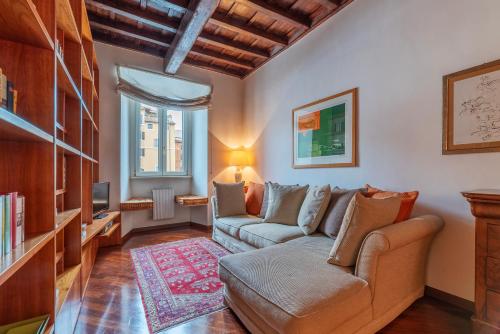 GuestHost - Campo de Fiori Unique Apartment, Rome