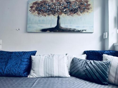 Nona's Central House 1bd with a Garden In the City Center By Villa Mana Gers