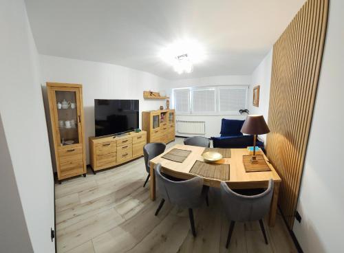 . apartament 1000-lecia
