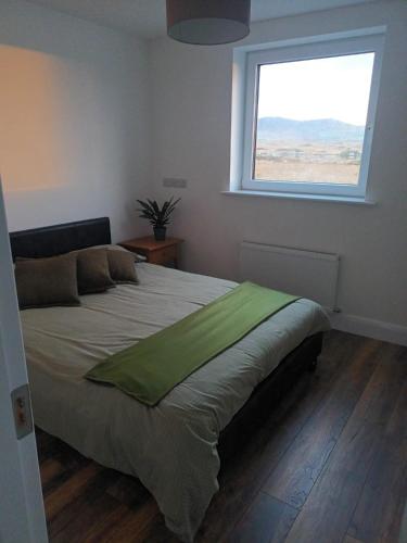 Connemara Lake View Apartment in Camus