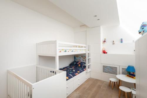 Rome Design Villa - image 5