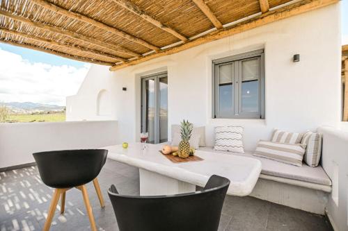Luxury Naxos Villa | 4 Bedrooms | Villa Charlotte Linlin | Panoramic Sea Views | Naxos