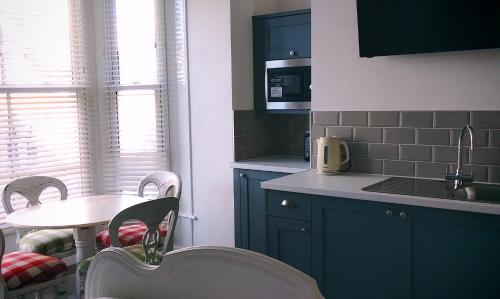 Duporth Guest House - image 6