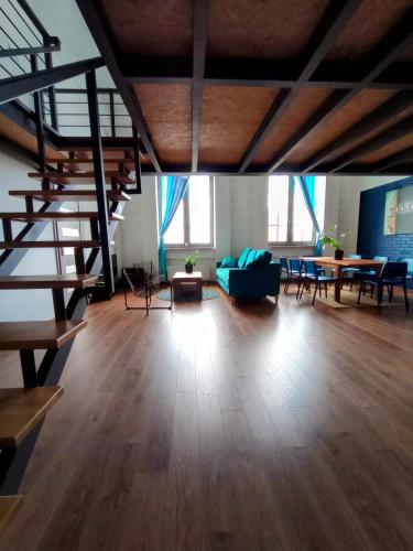 RedCity LOFT 430
