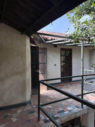 Khirni House in มันดู