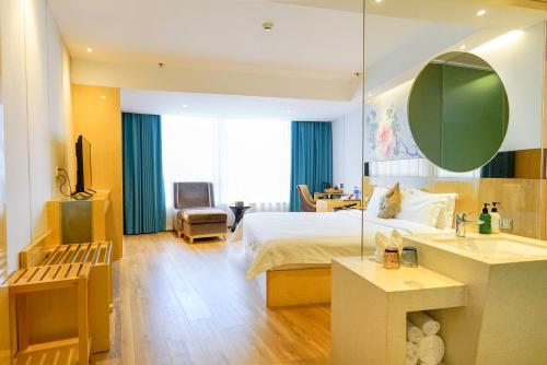 room detail thumbnail 0