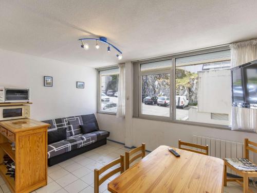 . Studio cosy pour 4 personnes, pied des pistes, plein coeur des Pyrénées - FR-1-400-1
