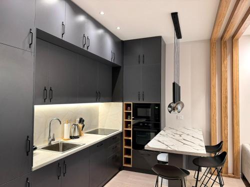 Eka Luxury City Center Apartments, Tirana (photo 8)