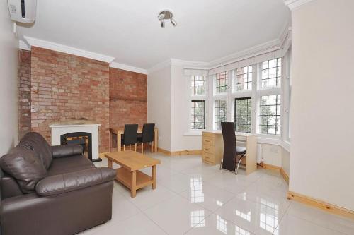 1 bedroom apartment in Leicester Square - image 7