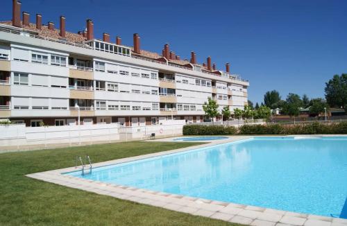 Apartamento con gran terraza y vistas a la catedral.