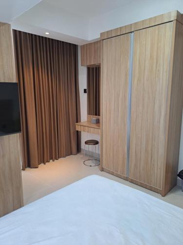 Apartemen Pollux Habibie, Batam