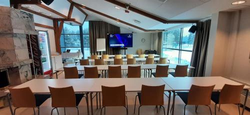 Power Park Accommodation - image 5