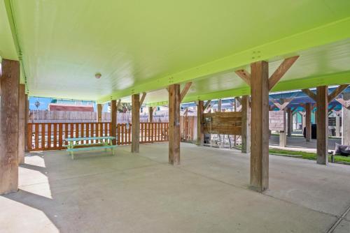 Three-Bedroom Holiday Home  image 9