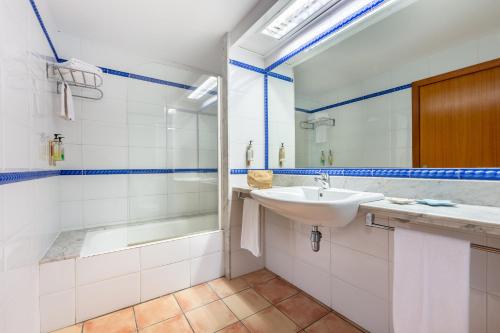 One-Bedroom Apartment image 1
