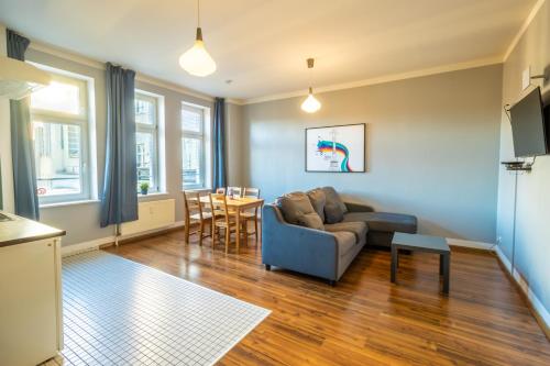 St Christopher's Apartments - image 9