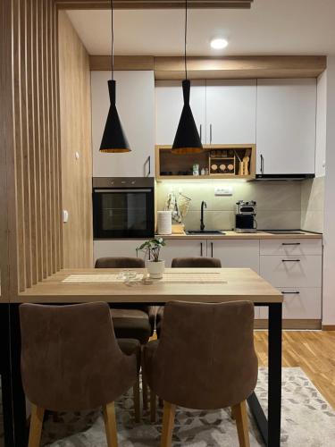 One-Bedroom Apartment image 10