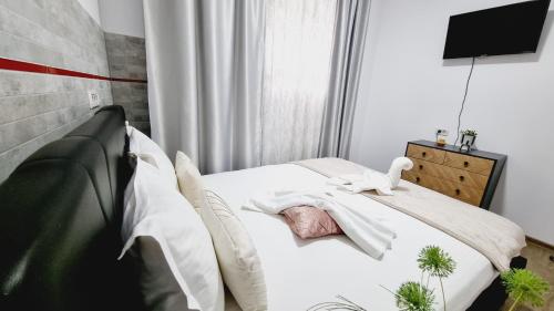 Two-Bedroom Apartment image 9
