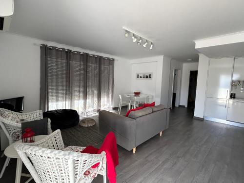 Cabriz White House in Cabriz