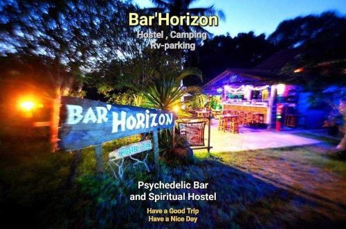 Bar Horizon Hostel ชุมพร