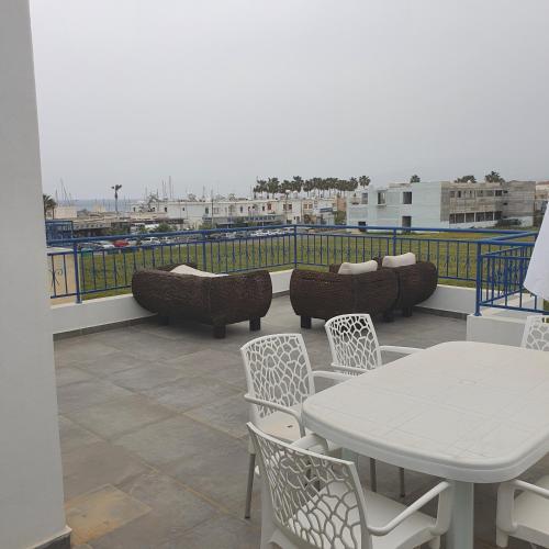 G&E Harbour Apartments in 폴리스