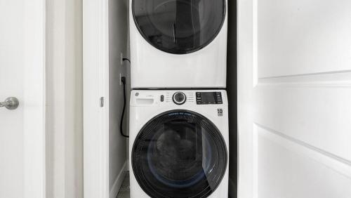 Landing Modern Apartment with Amazing Amenities ID1802X52 in Austin, USA