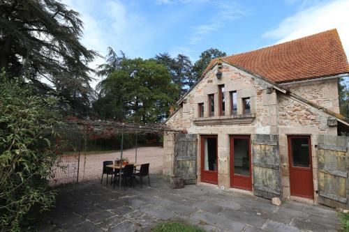 Petit Gîte chez Domaine Château de Bussolles - Location saisonnière - Barrais-Bussolles