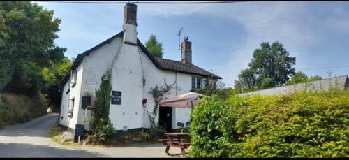The Northmore Arms in Throwleigh