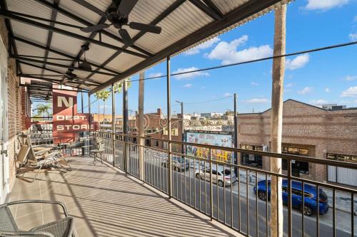 NEW! Mojito Manor - Stunning Studio On 7th Ave