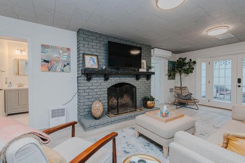 Marys Gatehouse Garden Apartment in Greensboro, USA
