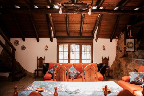 Casa Nórdica, Finca La Lama Romana Bodonal de la Sierra (Casa Nordica, Finca La Lama Romana Bodonal de la Sierra) in Segura De Leon